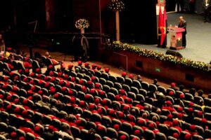 Read more about the article Candidatos ao congresso do MPLA “terão de enfrentar João Lourenço” — mandatário