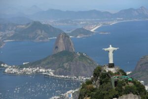 Read more about the article Assaltantes invadem consulado de Portugal no Rio de Janeiro e fazem cônsul refém