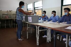 Read more about the article Partidos e sociedade civil duvidam do sistema de auditoria das eleições