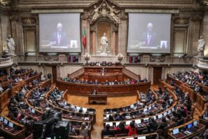 Read more about the article Parlamento chumba proposta do governo e Portugal vai às eleições antecipadas