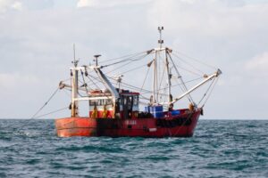 Read more about the article Franceses e britânicos reúnem-se para resolver conflito sobre pesca