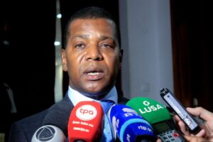 Read more about the article Angola realiza este mês I Conferência Internacional de Diamantes para atrair investimento