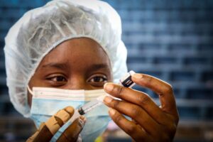 Read more about the article Angola inicia administração da quarta dose de vacina na segunda-feira