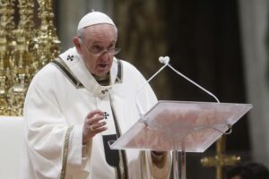 Read more about the article Papa pede mais atenção aos pobres e mais dignidade no trabalho
