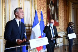 Read more about the article NATO nega à Rússia direito de impedir pedido de adesão de Kiev