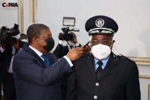 Read more about the article Empossado novo comandante-geral da Polícia Nacional