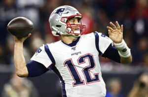 Read more about the article Tom Brady termina carreia depois de sete ‘Super Bowls’ e vários recordes