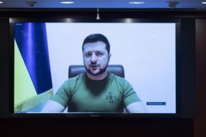 Read more about the article Zelensky rejeita ultimato da Rússia para entregar cidade de Mariupol