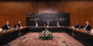 Read more about the article Rússia continuará a atacar até exigências serem atendidas – Kuleba