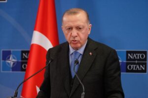 Read more about the article Erdogan propõe a Putin encontro com Zelensky
