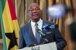 Read more about the article Funeral de Evaristo Carvalho realiza-se na sexta-feira em São Tomé