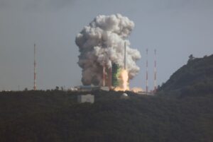 Read more about the article Coreia do Sul lançou o seu primeiro foguetão espacial
