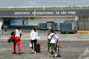 Read more about the article China vai financiar requalificação do aeroporto de São Tomé com mais de 95 milhões de euros
