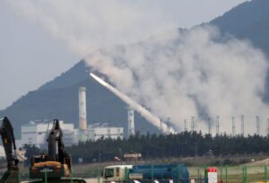 Read more about the article EUA e Coreia do Sul disparam oito mísseis balísticos em resposta a Pyongyang