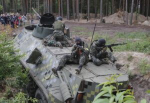 Read more about the article Governos ocidentais mantêm apoio a Kiev mas população distancia-se – analistas