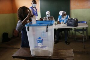 Read more about the article Líderes partidários angolanos apelam ao voto mas oposição reitera críticas