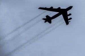 Read more about the article Bombardeiros B-52 dos EUA sobrevoam Estocolmo em exercícios simbólicos