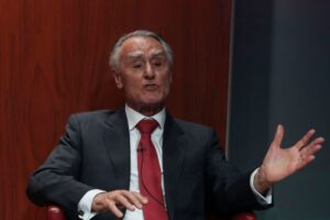 Read more about the article Cavaco Silva acusa Costa e Governo de “imobilismo” que impede reformas decisivas na economia