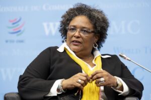 Read more about the article PM de Barbados pede ligações aéreas diretas entre África e Caraíbas