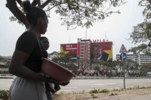 Read more about the article MPLA quer gestores públicos comprometidos com a ética