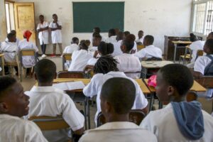 Read more about the article Governo aprova calendário escolar 2023-2024 com início das aulas em 04 de setembro