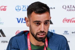 Read more about the article Bruno Fernandes admite possível saída do Manchester United para ajudar clube financeiramente