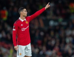 Read more about the article Cristiano Ronaldo suspenso por dois jogos por incidente com adepto do Everton