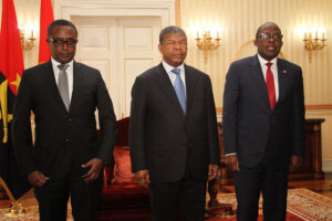 Read more about the article PR recebe chefes das diplomacias da RDC e do Rwanda