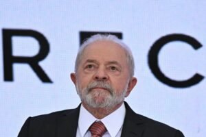 Read more about the article Lula da Silva diz que Bolsonaro tem culpa nos ataques aos três poderes