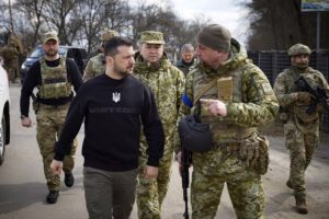 Read more about the article Zelensky pede mais apoio internacional para vencer guerra e defender democracia