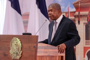 Read more about the article José Eduardo dos Santos foi um estadista que “soube interpretar a vontade do povo” — PR