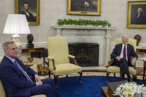 Read more about the article Joe Biden e republicanos mantêm desacordo sobre limite da dívida