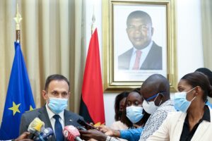 Read more about the article Angola e França reforçam cooperação com presença do navio-patrulha “Commandant Bistrot”