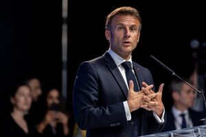 Read more about the article Macron e Scholz pedem repetição de eleições autárquicas no Kosovo