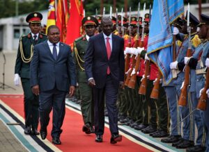Read more about the article Presidentes de Moçambique e Quénia contra deposição de governos “democraticamente eleitos”