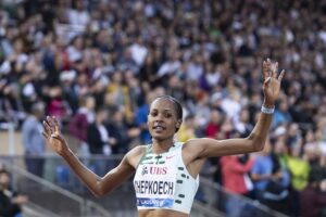 Read more about the article Queniana Beatrice Chepkoech estabelece novo recorde mundial nos 2.000 obstáculos