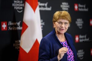 Read more about the article Presidente suíça convida Putin para o diálogo antes de conferência de paz na Ucrânia