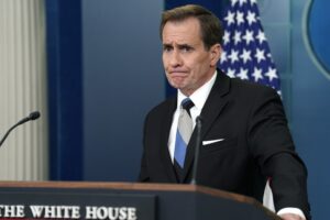 Read more about the article Washington contra ataques a território russo com armas norte-americanas