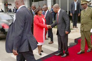 Read more about the article Presidente João Lourenço regressou hoje a Luanda após discurso na 79.ª Assembleia Geral da ONU