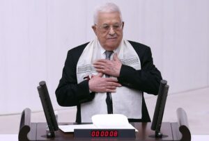 Read more about the article Abbas visita Espanha e reúne-se com Sánchez esta semana