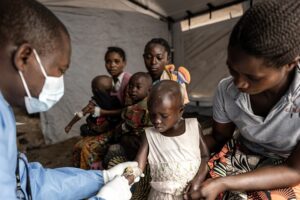 Read more about the article OMS mantém nível mais alto de alerta para a mpox