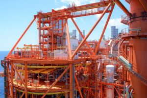 Read more about the article Petróleo regista queda após fortes subidas em mercado superaquecido