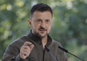 Read more about the article Zelensky sugere reunião com EUA e Rússia em março nos Emirados Árabes Unidos