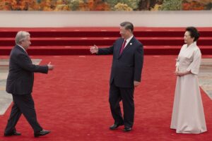Read more about the article Guterres diz que China e África podem “liderar a revolução” das energias renováveis