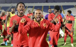 Read more about the article Angola garante qualificação inédita para o CAN 2025 após vitória decisiva sobre o Níger