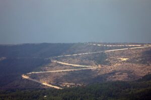 Read more about the article Hezbollah libanês faz novos ataques contra Israel