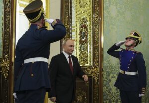 Read more about the article Putin adverte que a formação de uma nova ordem mundial é natural e irreversível