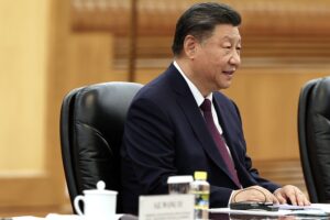 Read more about the article Xi Jinping diz ser “retrocesso histórico” ameaças de Trump sobre importações