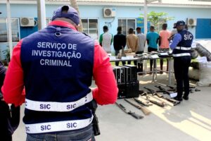 Read more about the article SIC anuncia detenções pelo crime de falsificação de moeda estrangeira