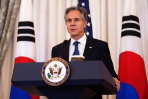 Read more about the article Blinken defende resposta firme ao envolvimento de Pyongyang na guerra da Ucrânia